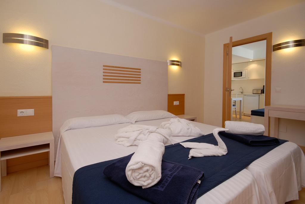 Apartamentos Ferrera Beach Cala D´Or Exterior foto